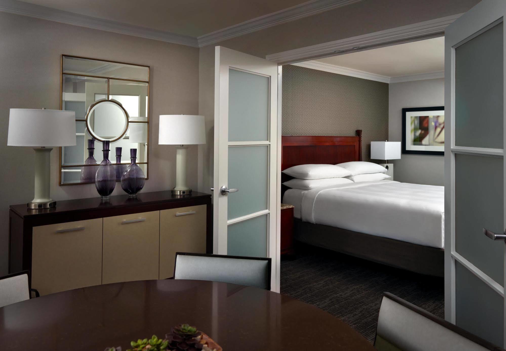 Washington Dulles Airport Marriott 3*